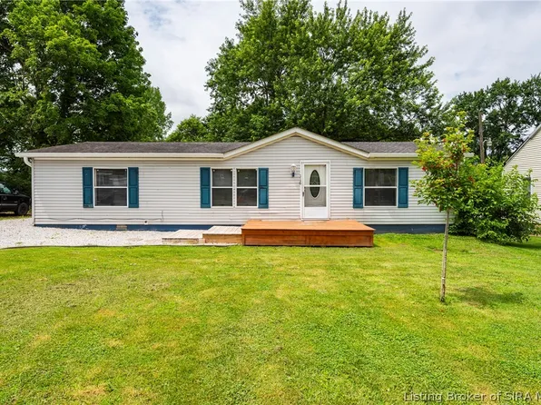 116 Clark Street, Sellersburg, IN 47172