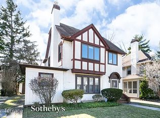 7148 Juno St, Flushing, NY 11375