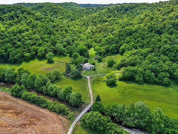 14th image of 181 Tinsley Ln