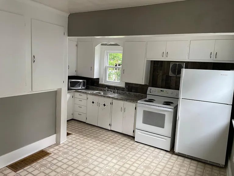 997 Genesee Park Blvd — Photo 1