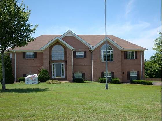 2nd image of 38 Oak Valley Dr