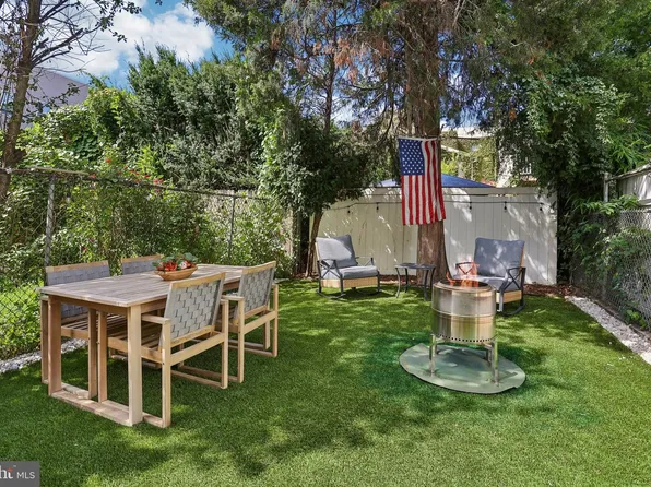 217 E Allen St, Philadelphia, PA 19125