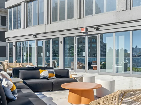 545 Vanderbilt Avenue image 14 of 22