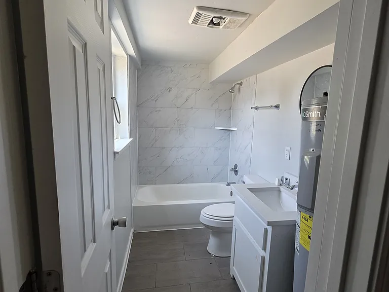 415 E Kentucky Ave #1 — Photo 8