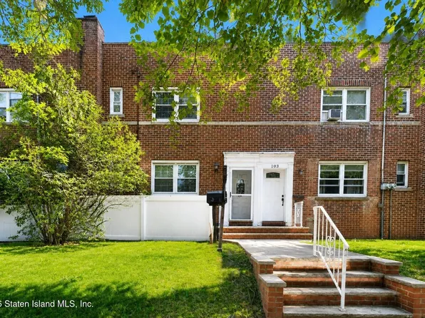 101 Beechwood Pl, Staten Island, NY 10314