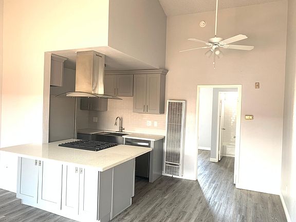 3rd image of 2222 E 6th St #306