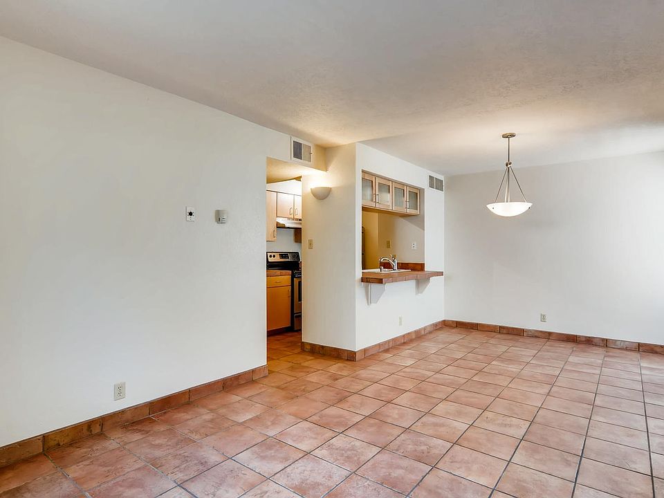 2nd image of 941 Calle Mejia APT 203