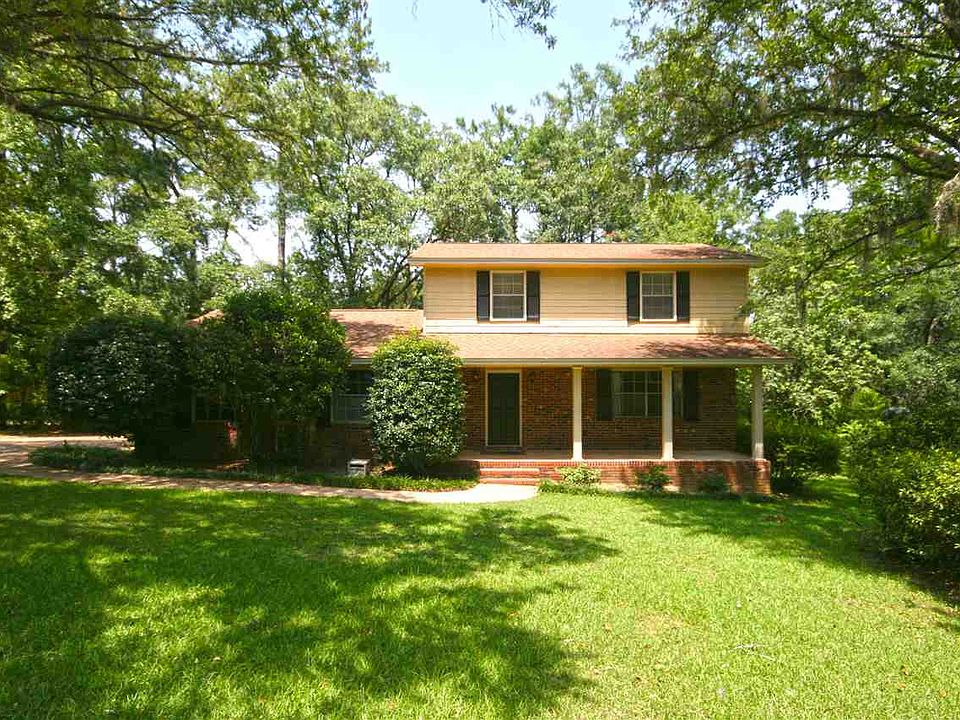 1st image of 1304 Woodgate Way
