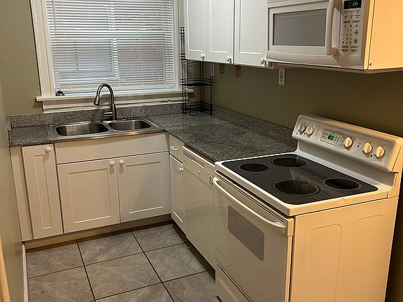 2nd image of 1911 Maury Ave #2F