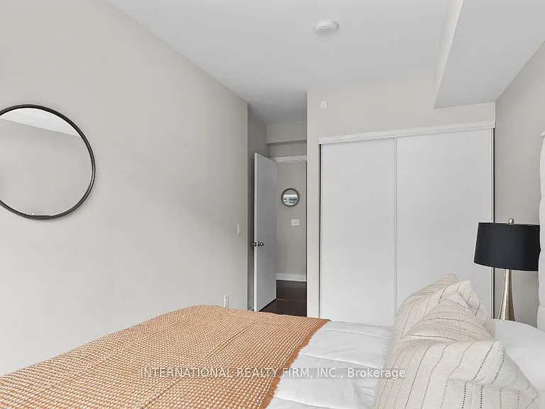 525 Adelaide St W #LPH35 — Photo 15