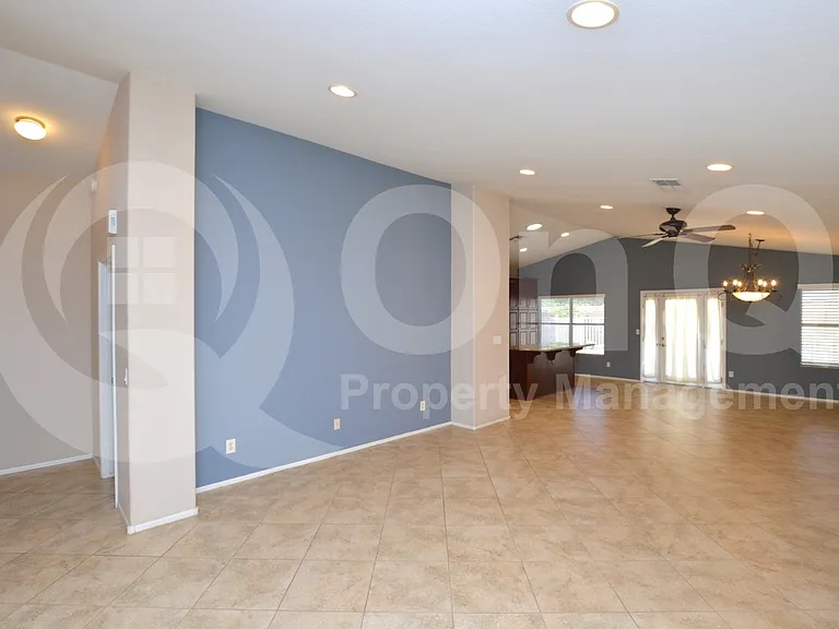 4734 E Charleston Ave — Photo 8