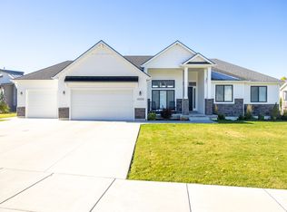 4009 S Cottonwoods Ct, Nibley, UT 84321