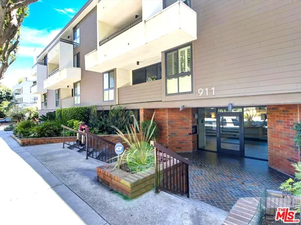 911 N Kings Rd APT 310, West Hollywood, CA 90069