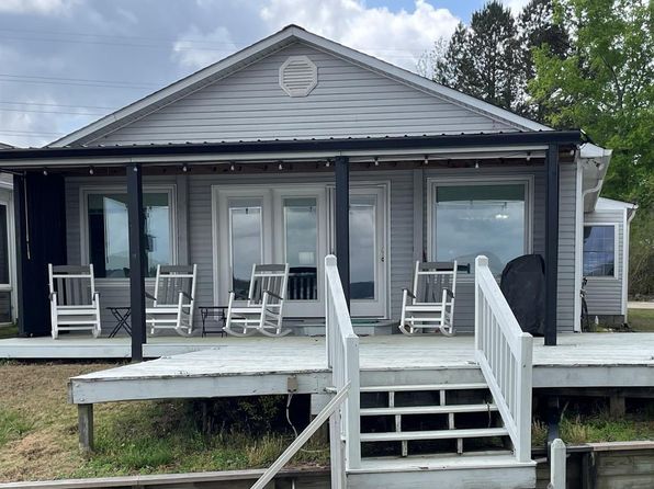 138 Peake Ct, Ninety Six, SC 29666