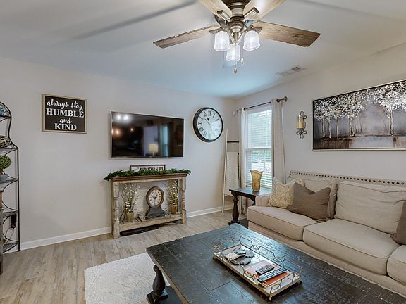 5th image of 517 Parmley Dr