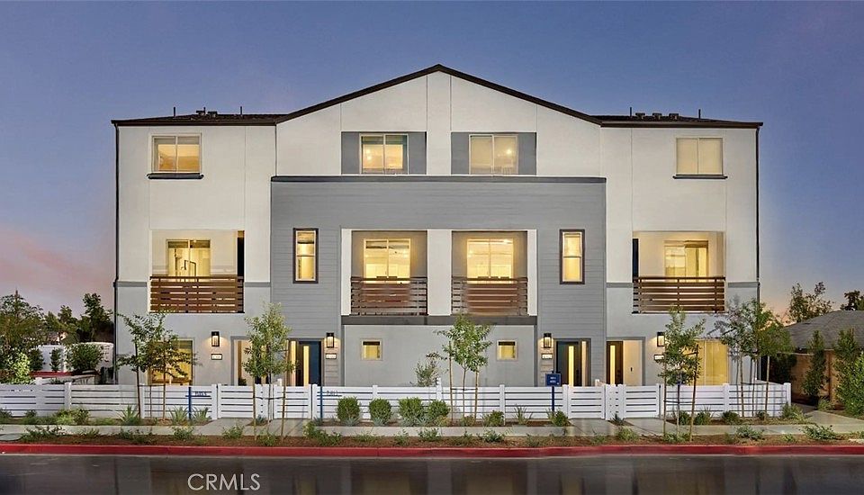 1st image of 1320 W Oakcrest Paseo