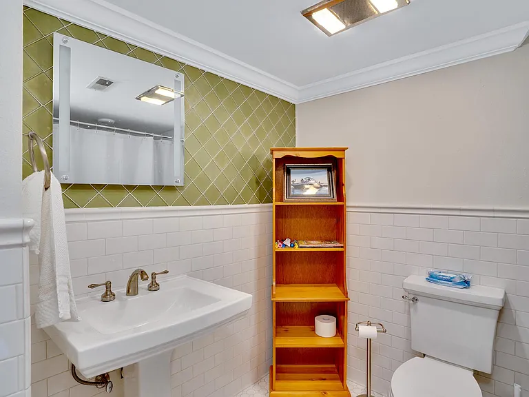 4328 Lakeshore Ln #202 — Photo 21