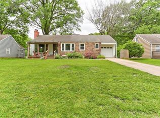 5614 Roeland Dr, Roeland Park, KS 66205