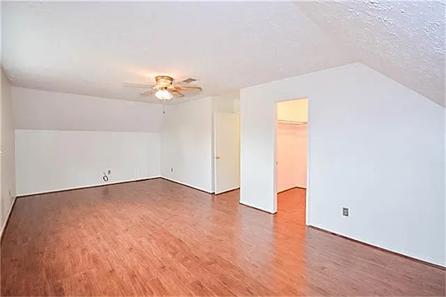 2814 Field Line Dr — Photo 27