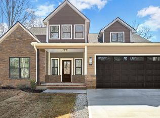 1241 Owens Rd, Greer, SC 29651