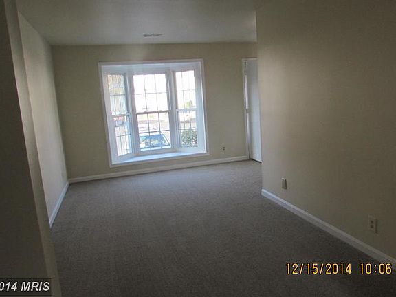 4th image of 111 Powhatan Ct