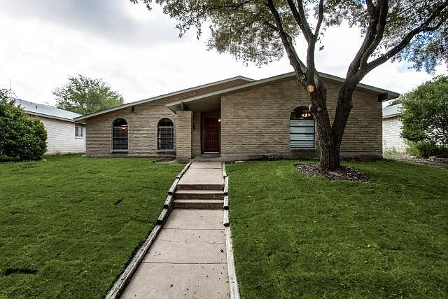 1st image of 3318 Excalibur Cir