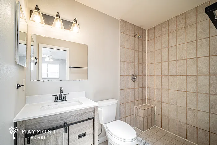 3815 SW 6th Ave — Photo 9