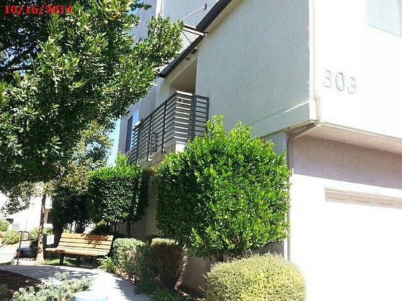3rd image of 303 Citracado Pkwy Unit 4
