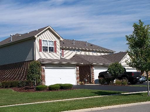 1st image of 2703 Foxwood Dr #2703