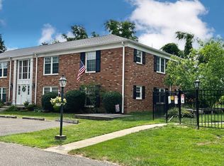 8 Williamsburg Cir, Wheeling, WV 26003
