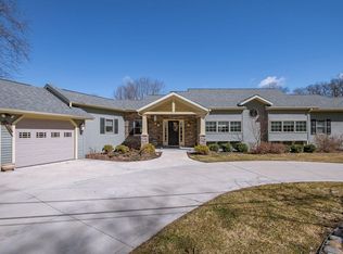 62325 Lagoon Dr, Cassopolis, MI 49031