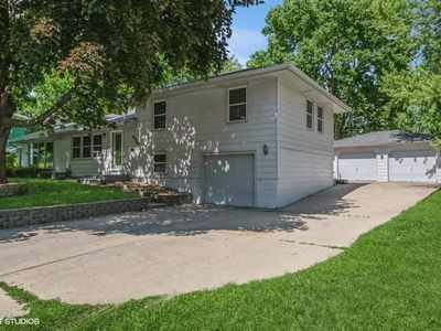 2310 Towerview Cir, Bloomington, MN, 55431