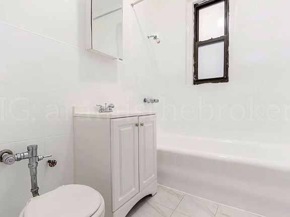 3rd image of 1746 E 13th St APT 5A