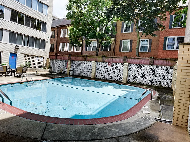 922 24th St NW #815 — Photo 18