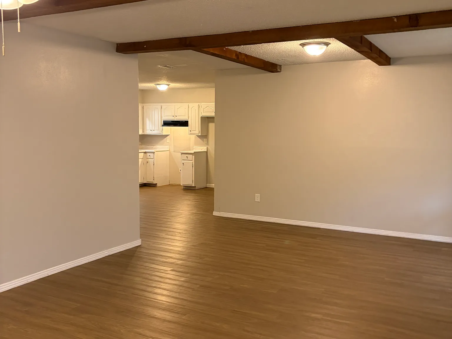 2906 Pamela — Photo 3