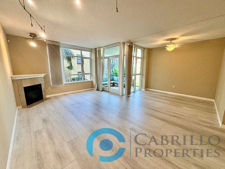 850 Beech St #504 — Photo 9