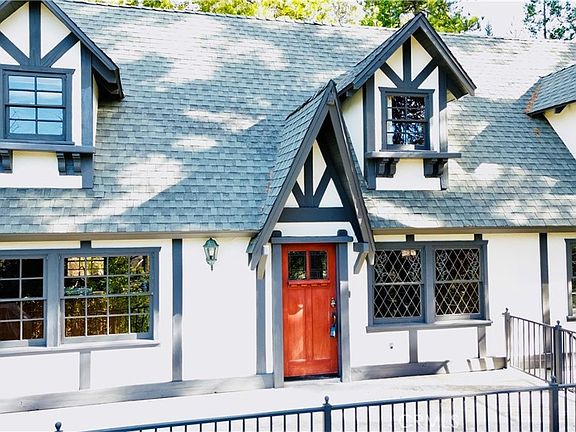 2nd image of 349 Golf Course Rd