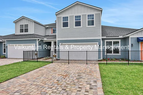 823 Cherry Elm Dr Photo 1