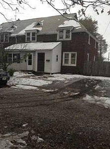 2nd image of 1672 W 15th St
