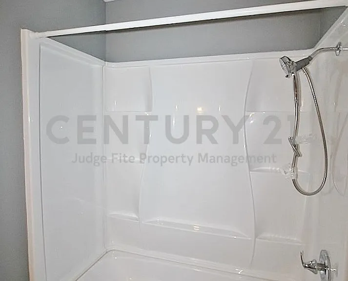 921 Cedar Ter — Photo 12