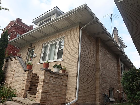3rd image of 1309 S Lombard Ave