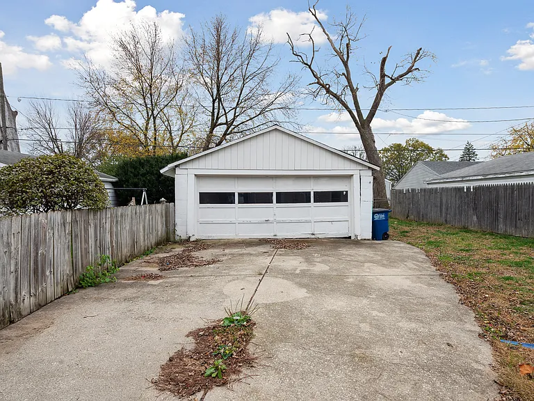 35 W Capistrano Ave — Photo 34