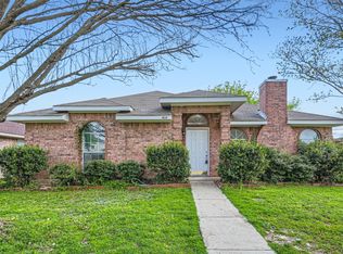 464 Orchard Hill Dr, Cedar Hill, TX 75104