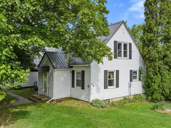 244 S Main Street, Hillpoint, WI 53937