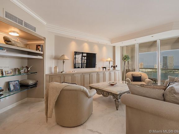 4th image of 7000 Island Blvd APT 3009
