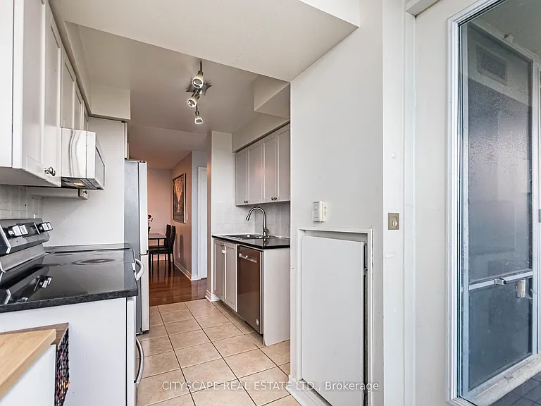 1 Elm Dr W #2111 — Photo 17