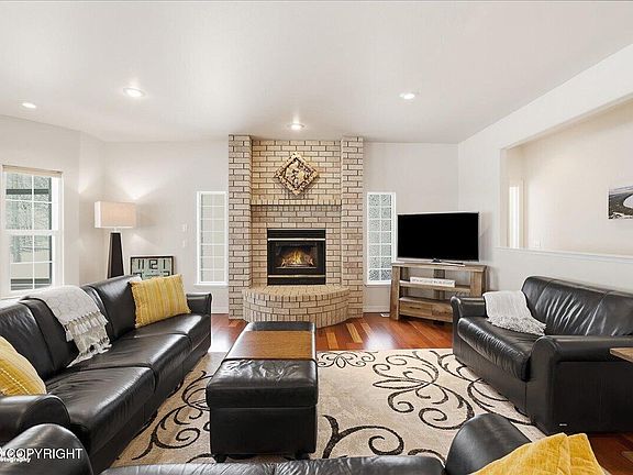 4th image of 47280 Eagle Ridge Ct