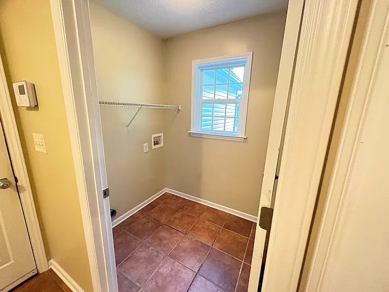 338 Farina Dr — Photo 13