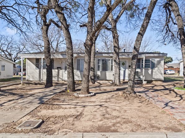 2209 & 2211 Barbell Ln, Fort Worth, TX 76111