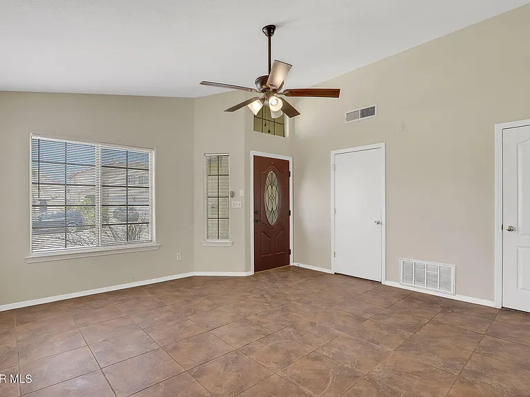14140 Tierra Delfin Dr — Photo 4